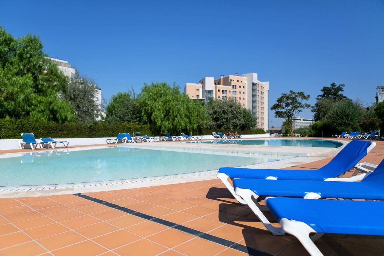 Lisbon Relax Pool Apartment - Free Parking Garage Exterior foto