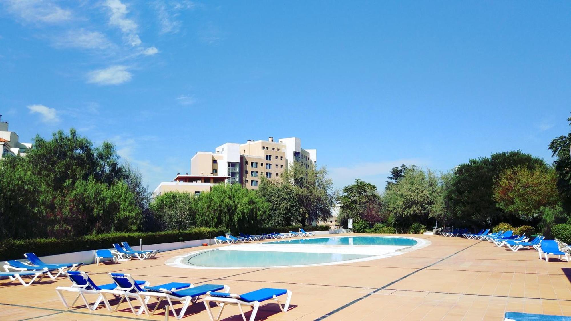 Lisbon Relax Pool Apartment - Free Parking Garage Exterior foto