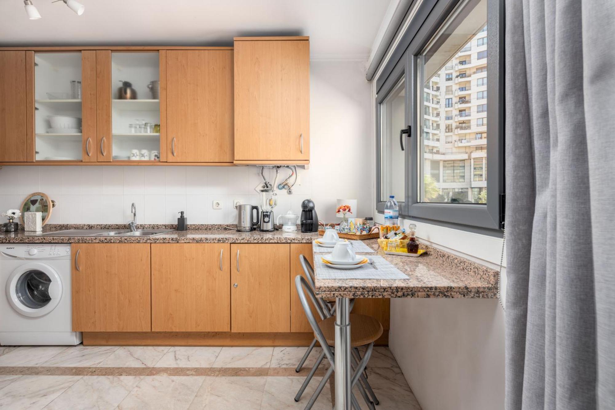 Lisbon Relax Pool Apartment - Free Parking Garage Exterior foto