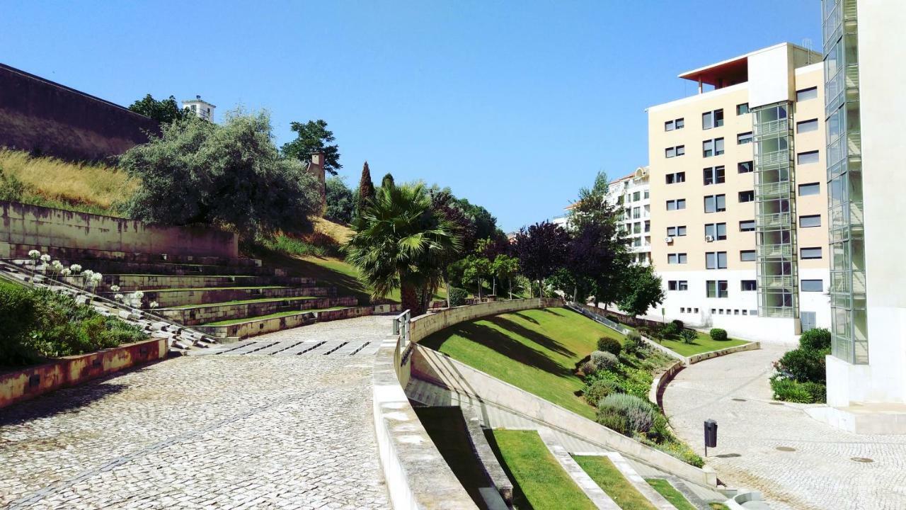 Lisbon Relax Pool Apartment - Free Parking Garage Exterior foto